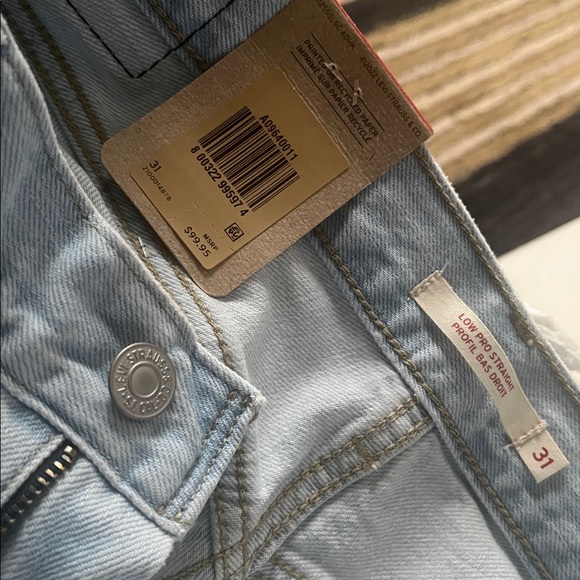 Levi's Denim - Levi's (31) Low Pro Profil Bas Mid Rise Straight distressed